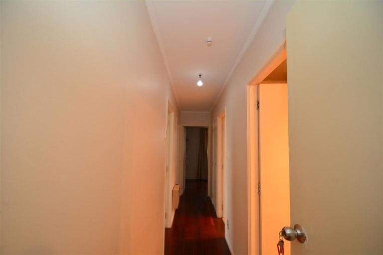 Photo of property in 56 Hollyford Drive, Clover Park, Auckland, 2105