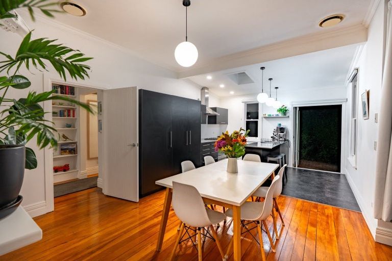 Photo of property in 3 Strathmore Crescent, Roslyn, Dunedin, 9010