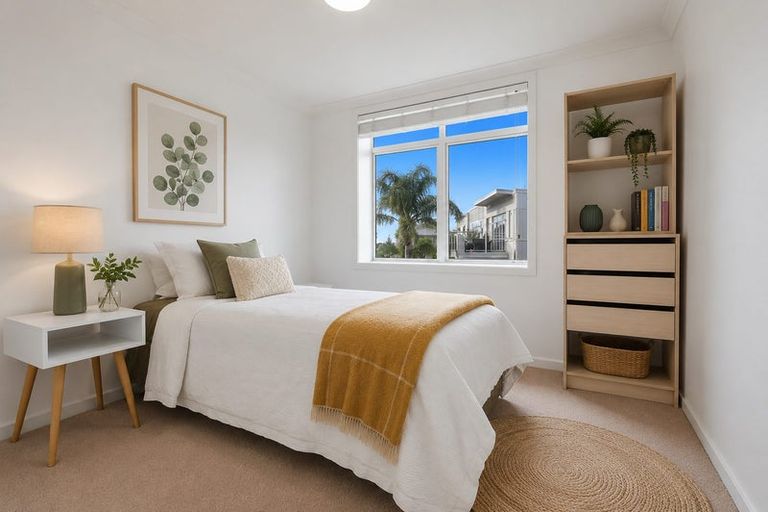 Photo of property in 73 Parkside Drive, Orewa, 0931