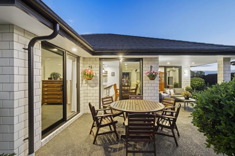 Photo of property in 130 Lisle Farm Drive, Pukekohe, 2120