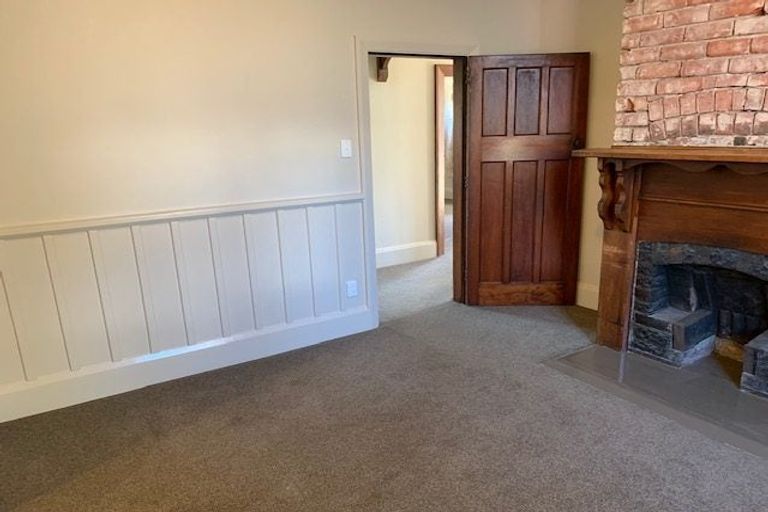 Photo of property in 17 Lyndon Street, Riccarton, Christchurch, 8011