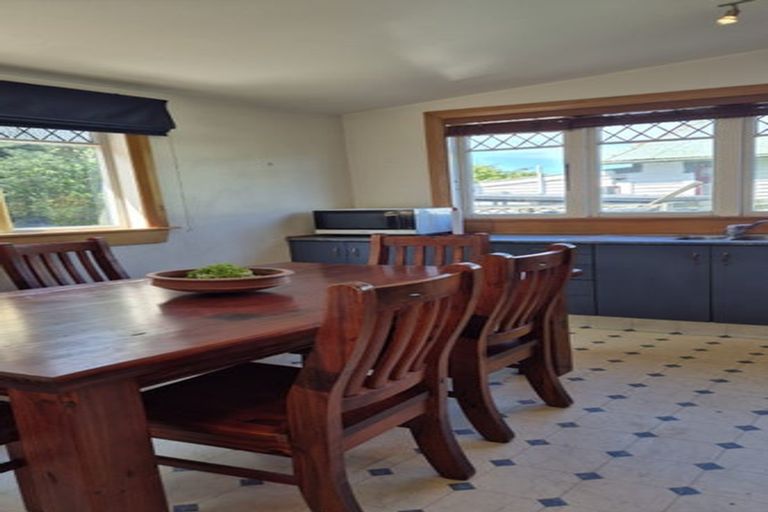 Photo of property in 1138 High Street, Taita, Lower Hutt, 5011