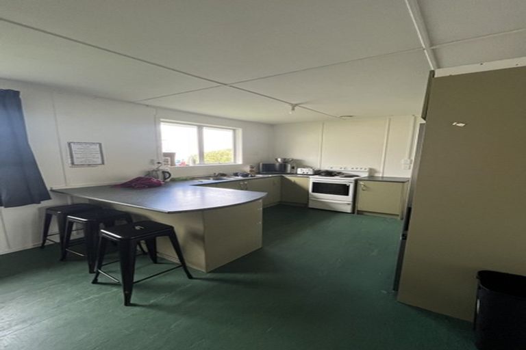 Photo of property in 2 Penguin Grove, Waitangirua, Porirua, 5024