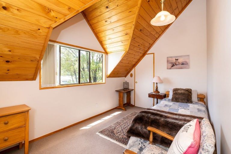 Photo of property in 33 Reeve Drive, Havelock North, 4130