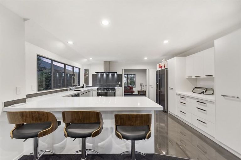 Photo of property in 19 Montrose Crescent, Huntington, Hamilton, 3210