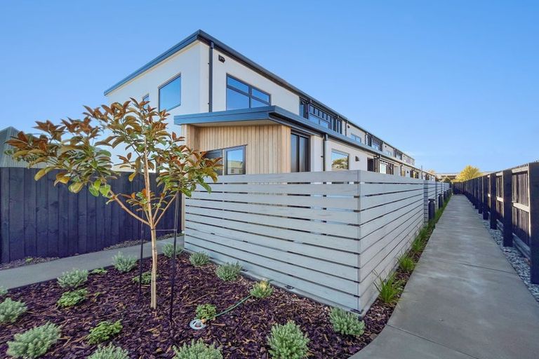 Photo of property in 6/46b Division Street, Riccarton, Christchurch, 8041