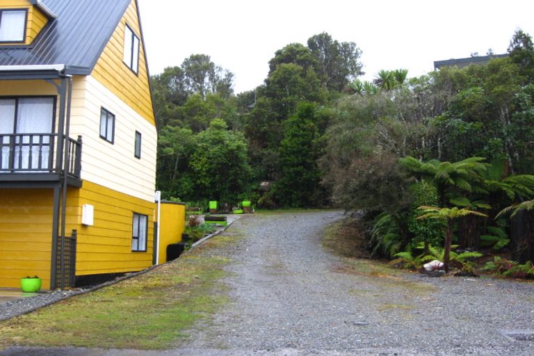 Photo of property in 53 Korua Street, Moana, 7872