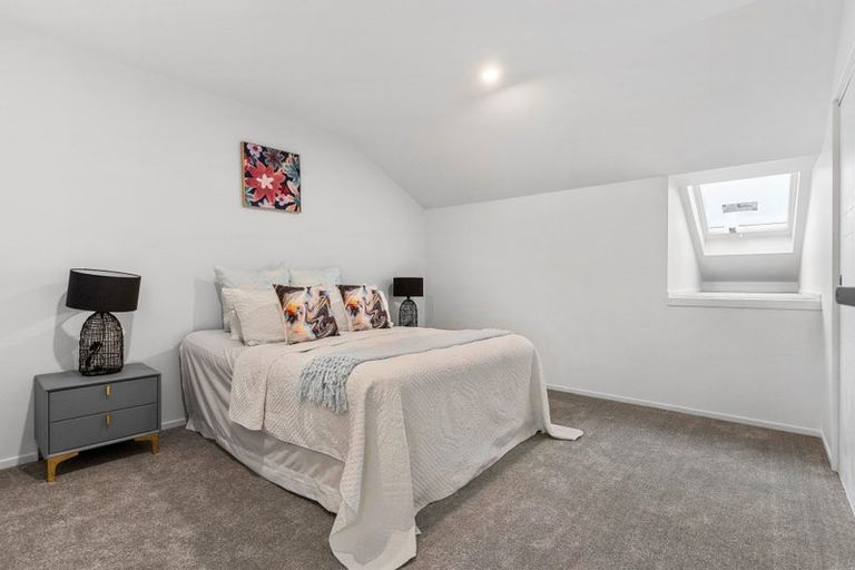 Photo of property in 65 Maungakaraka Road, Karaka, 2580