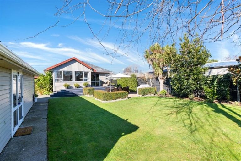 Photo of property in 289 Westminster Street, Mairehau, Christchurch, 8013