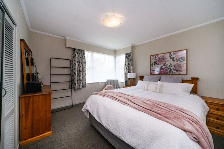 Photo of property in 1 Kimberley Grove, Westbrook, Palmerston North, 4412