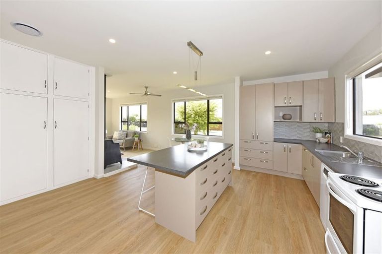 Photo of property in 7 Woodville Street, Leeston, 7632