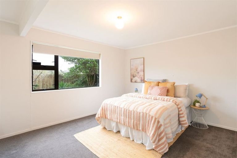 Photo of property in 19 Miro Road, Raumati South, Paraparaumu, 5032