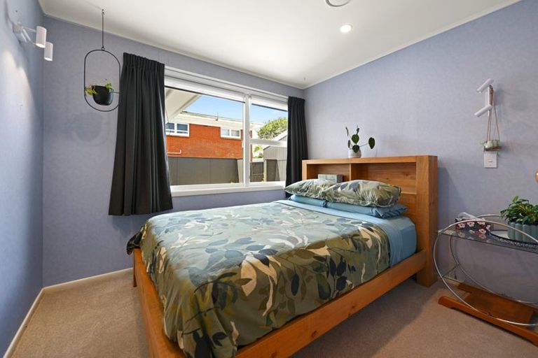 Photo of property in 43 Hillcrest Road, Hillcrest, Hamilton, 3216