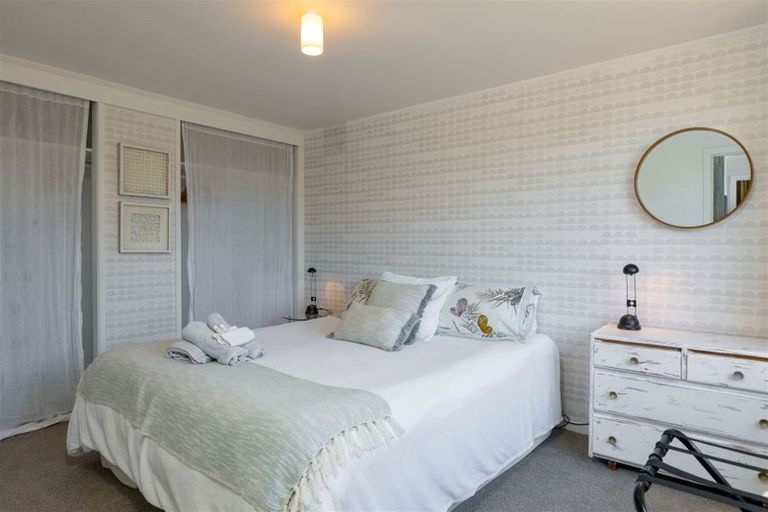 Photo of property in 4 Amelia Crescent, Waikawa, Picton, 7220