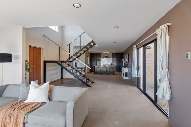 Photo of property in 17 Pine Ridge Terrace, Waikanae Beach, Waikanae, 5036