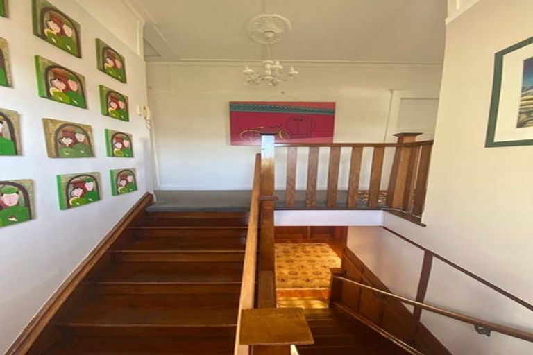 Photo of property in 327 The Terrace, Te Aro, Wellington, 6011