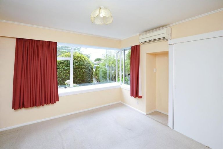 Photo of property in 14 Ron Place, Bishopdale, Christchurch, 8051