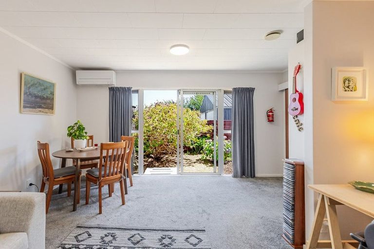 Photo of property in 49 Arawhata Road, Paraparaumu, 5032