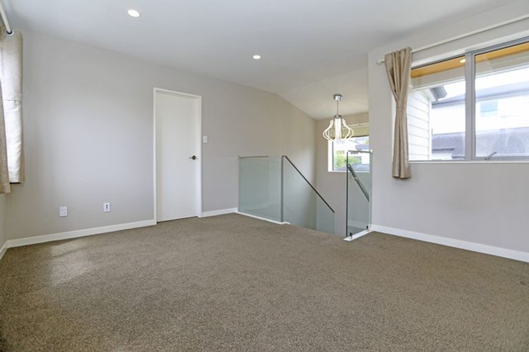 Photo of property in 674a East Coast Road, Pinehill, Auckland, 0630
