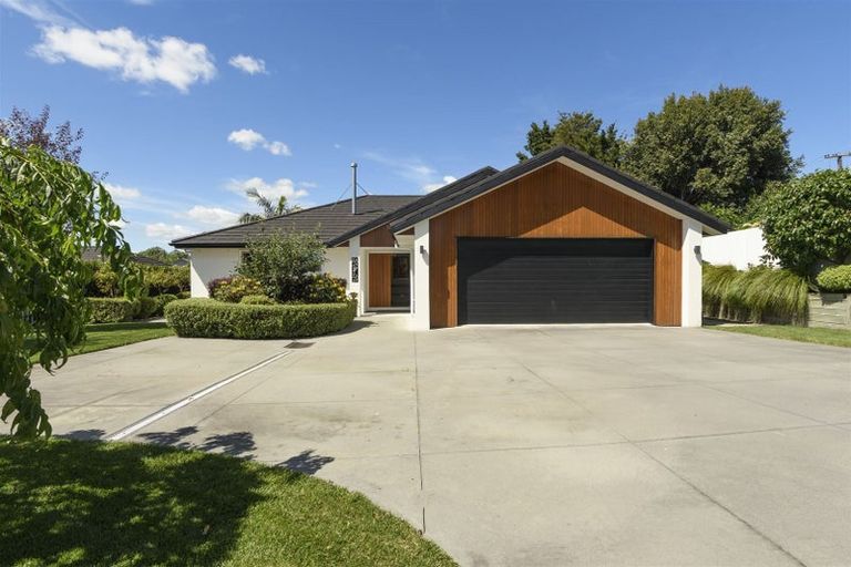 Photo of property in 94 Moffat Road, Bethlehem, Tauranga, 3110