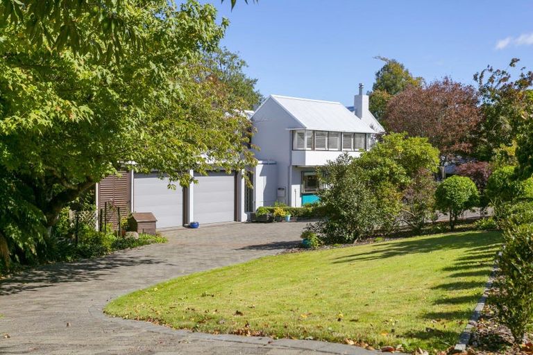 Photo of property in 67 Shepherd Road, Waipahihi, Taupo, 3330