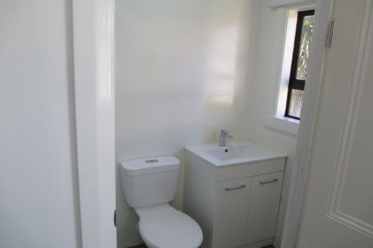 Photo of property in 18 Cashel Street, South Dunedin, Dunedin, 9012