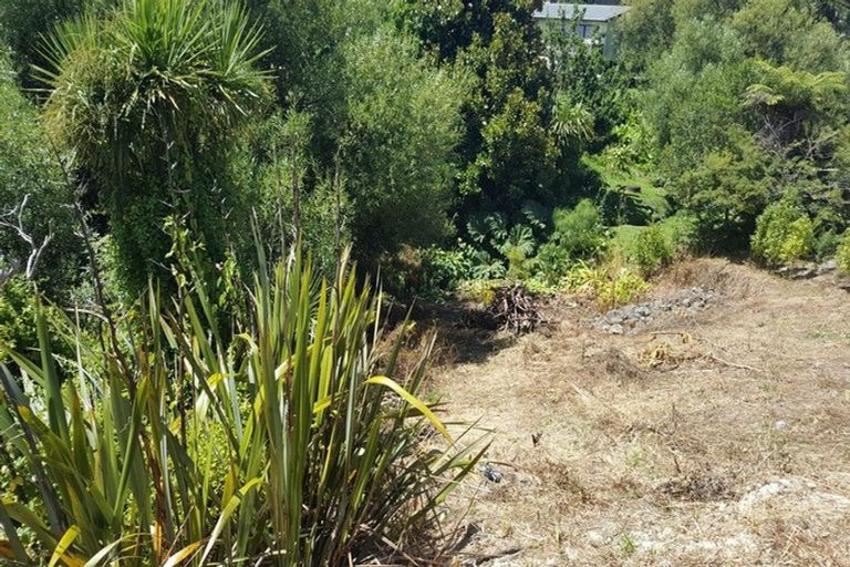 Photo of property in 54a Awaroa Road, Sunnyvale, Auckland, 0612