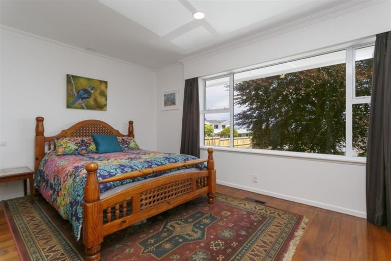 Photo of property in 5 Te Hatepe Avenue, Taupo, 3330