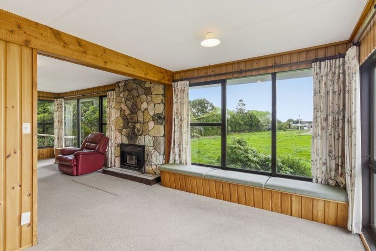 Photo of property in 74 Arapaepae Road, Levin, 5510