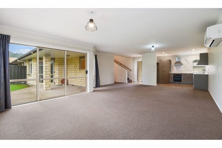 Photo of property in 23/64 Kawaha Point Road, Kawaha Point, Rotorua, 3010