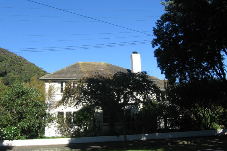 Photo of property in 9 Karamu Street, Eastbourne, Lower Hutt, 5013