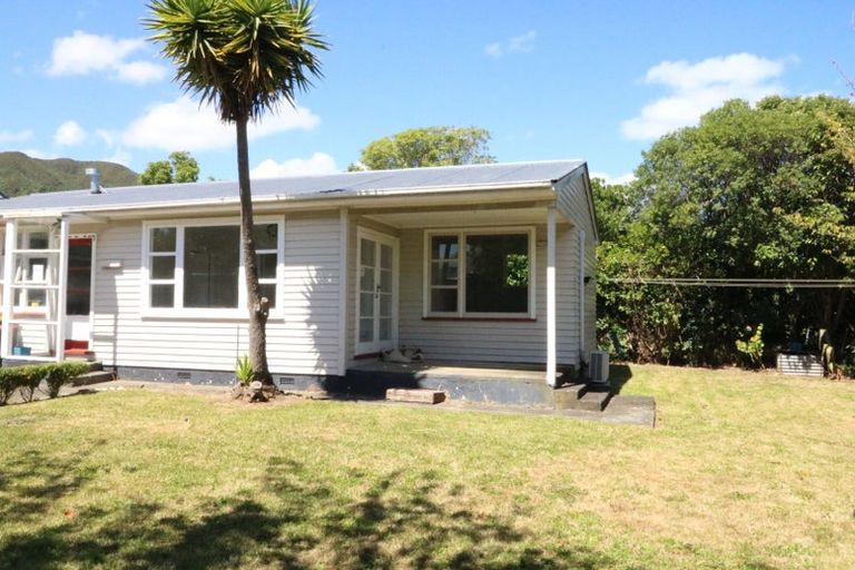 Photo of property in 113a Bell Road, Waiwhetu, Lower Hutt, 5010