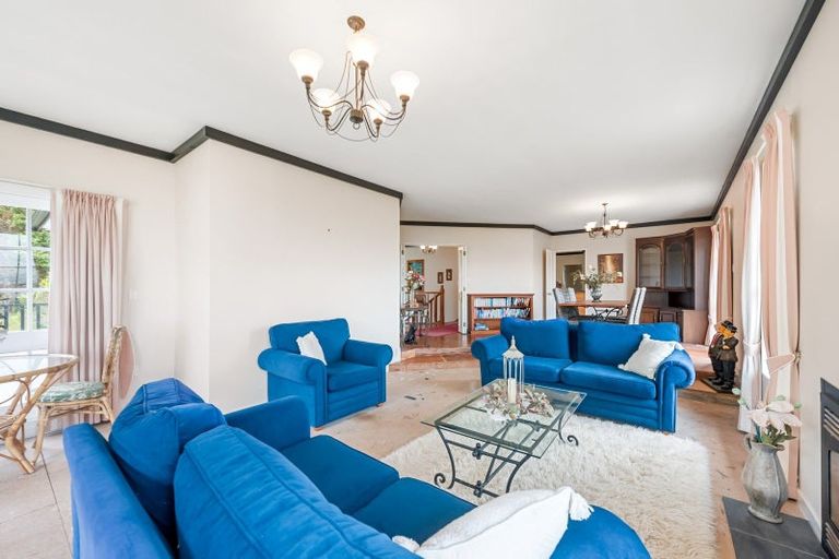 Photo of property in 117 Sweetacres Drive, Belmont, Lower Hutt, 5010