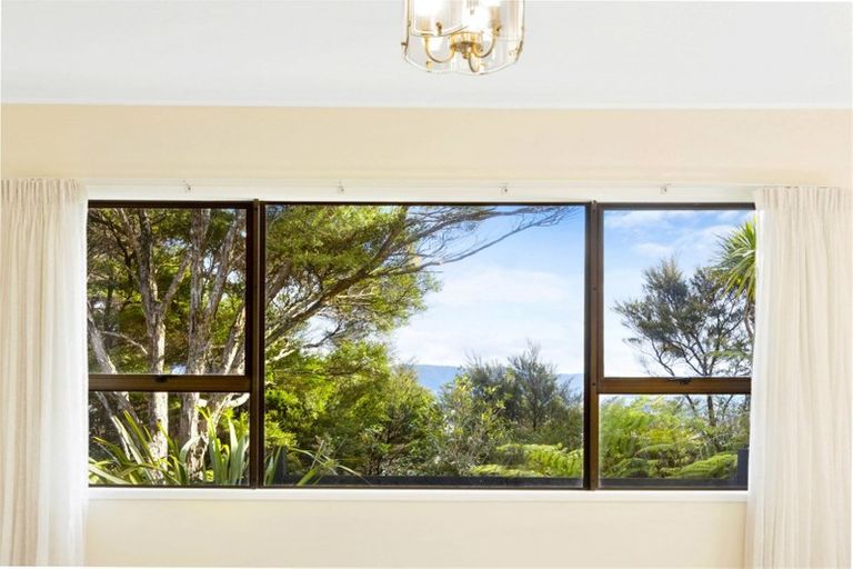 Photo of property in 2/16 Denver Avenue, Sunnyvale, Auckland, 0612