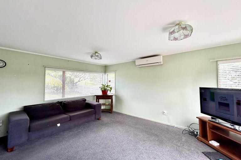 Photo of property in 14 Blueridge Close, Sunnyvale, Auckland, 0612