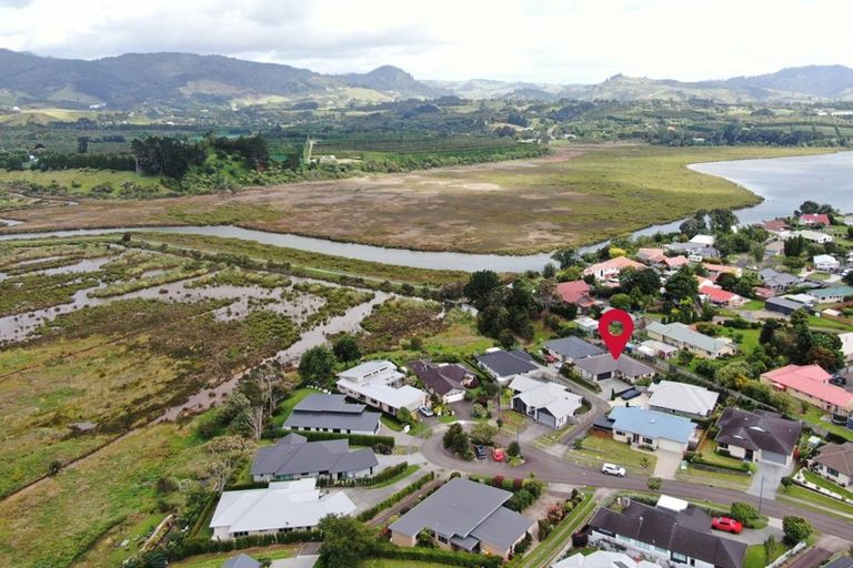 Photo of property in 14 Riverside Place, Katikati, 3129