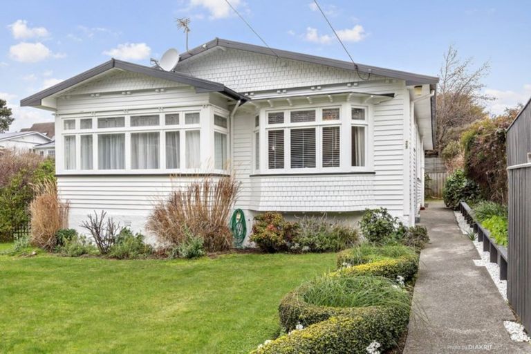 Photo of property in 29 Agra Crescent, Khandallah, Wellington, 6035