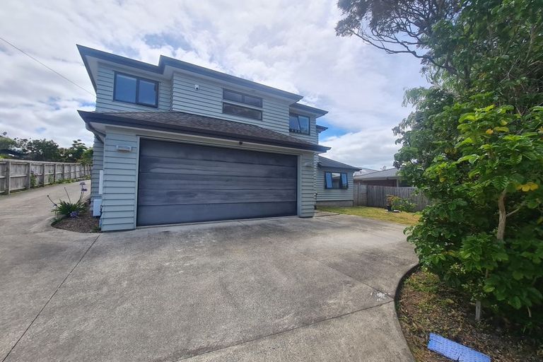 Photo of property in 21a Dallinghoe Crescent, Milford, Auckland, 0620