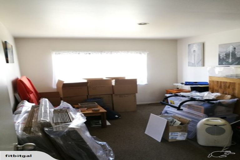 Photo of property in 1/13 John Jennings Drive, Oteha, Auckland, 0632