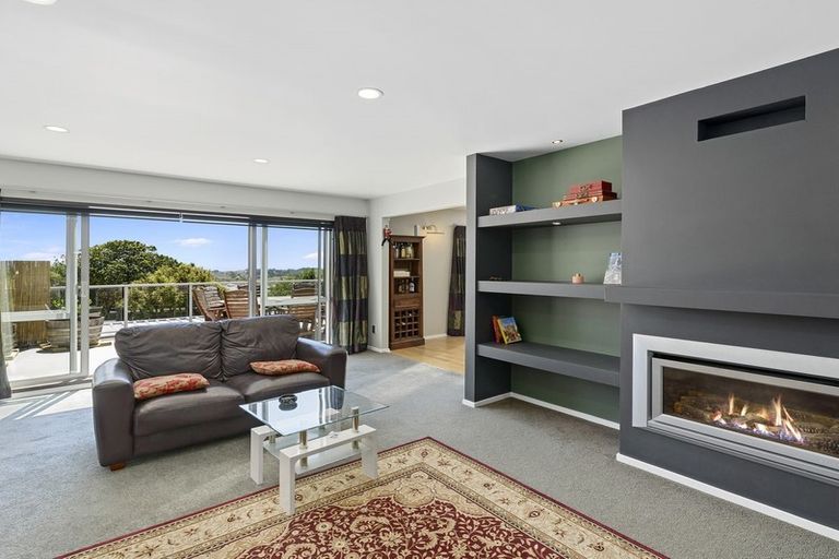 Photo of property in 48 Kotare Street, Waikanae, 5036