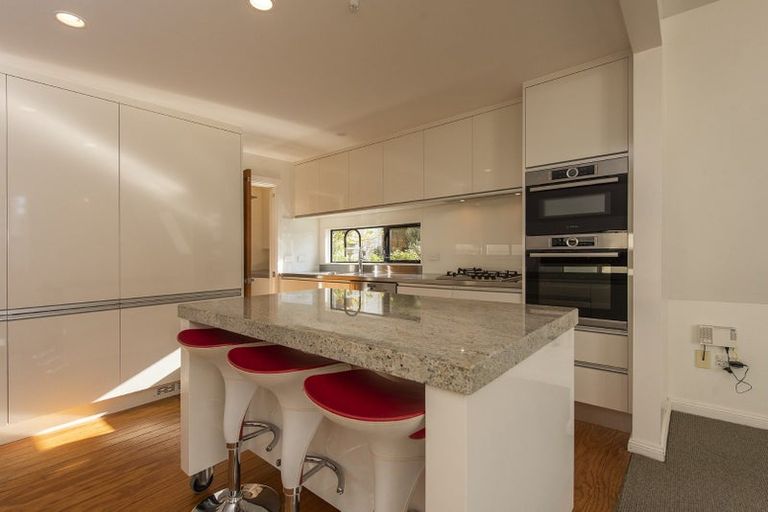 Photo of property in 3/2 Macdonald Crescent, Te Aro, Wellington, 6011