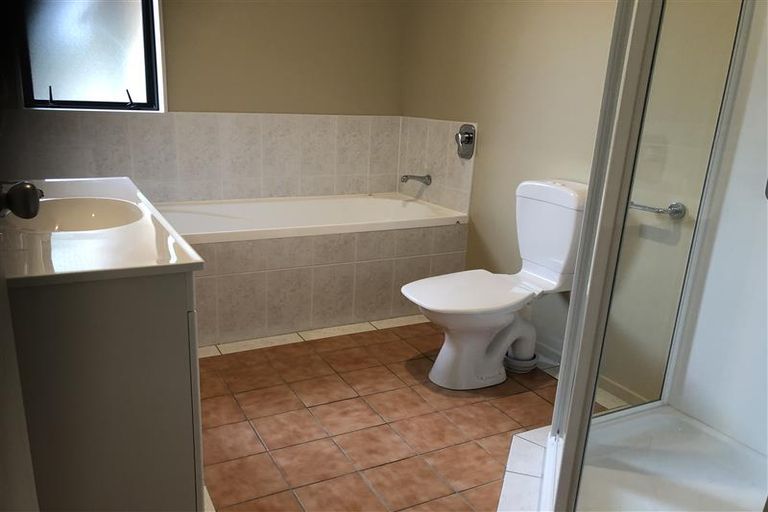 Photo of property in 9 Lazurite Drive, Westgate, Auckland, 0614