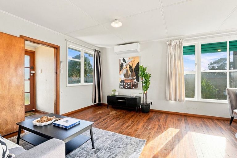 Photo of property in 24 Titoki Street, Castlecliff, Whanganui, 4501