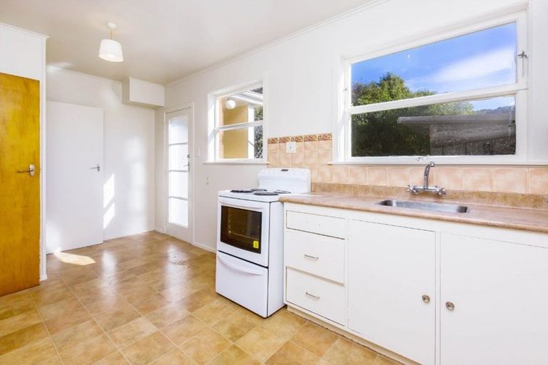 Photo of property in Shakespeare Flats, 8/48 Merton Street, Trentham, Upper Hutt, 5018