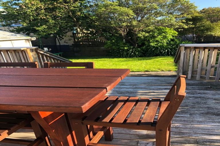 Photo of property in 15 Mclellan Street, Tawa, Wellington, 5028