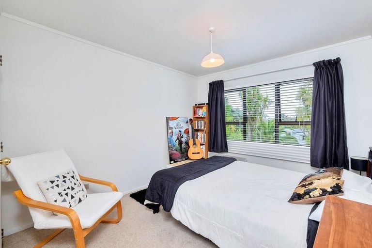 Photo of property in 36b Verbena Road, Birkdale, Auckland, 0626