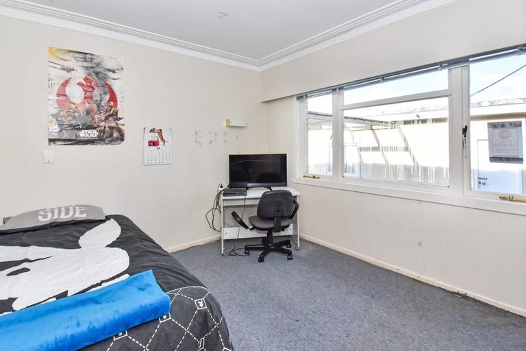 Photo of property in 1/67 Clevedon Road, Papakura, 2110