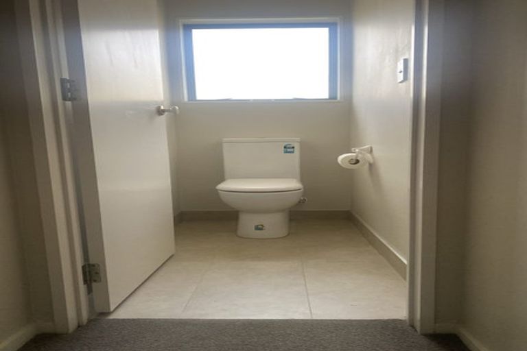 Photo of property in 30 Bushlands Park Drive, Albany, Auckland, 0632