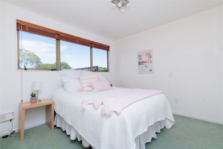 Photo of property in 34 Harbour View Road, Harbour View, Lower Hutt, 5010
