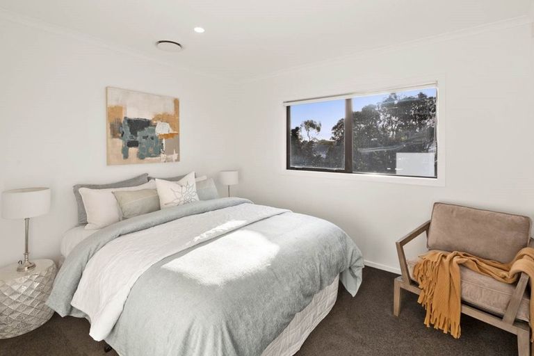 Photo of property in 7a Gambare Place, Wattle Downs, Auckland, 2103